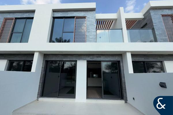 Golf view | Brand new | NEGOTIABLE CHEQUES